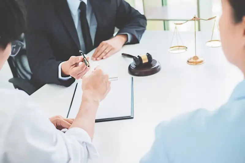 Kto to jest notariusz i czym się zajmuje?